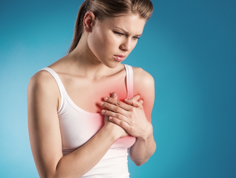 Pijn in de borst: mogelijke oorzaken op een rij
