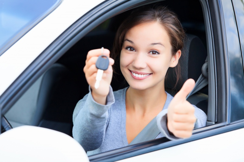 Nieuwe auto kopen of een tweedehands?