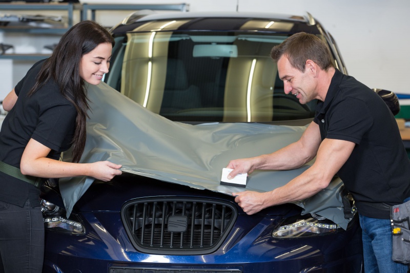 Investeren in autoreclame? Voordelen en aandachtspunten