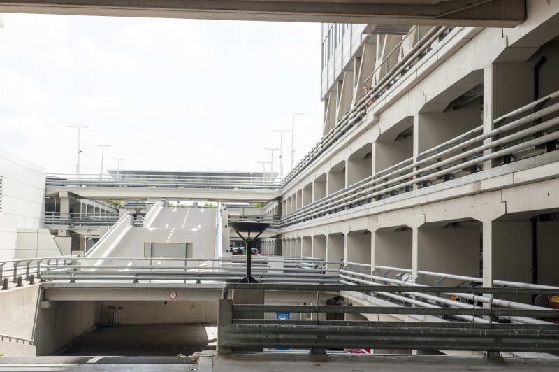 Schiphol parkeergarage