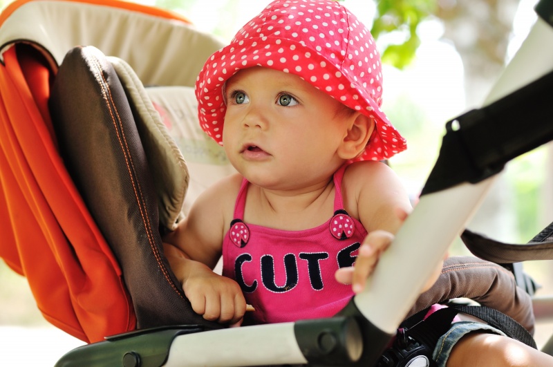 Kinderwagen met kind erin